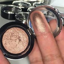 Check spelling or type a new query. Tendance Maquillage Yeux 2017 2018 Swatch Des Nouvelles Ombres Prismatic Par Nyx Dans Bedroom Eyes Aimez C Nyx Prismatic Eyeshadow Makeup Obsession Makeup
