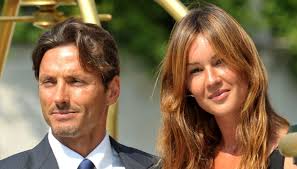 Stanno insieme da venticinque anni, condividono due figli e una vita all'insegna della riservatezza, ma il matrimonio tra Pier Silvio Berlusconi e Silvia Toffanin non s'ha da fare. Un argomento che torna