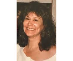 Roseann Woods's Instagram, Twitter & Facebook