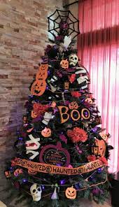 My Halloween Tree First Year I Decorate Christmas Tree All Year Round Aida Halloween Christmas Tree Diy Halloween Christmas Tree Christmas Tree Themes