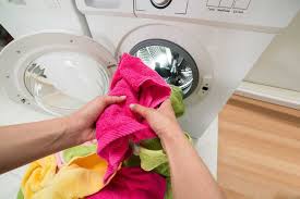 New towel colors can bleed and run in the washer and ruin other clothes and linens. How To Wash Towels Two Easy Ways Oh So Spotless