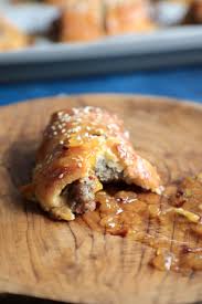 Divide the sausage rolls into 10, 2 sections, then use a knife to cut the rolls. Easy Keto Sausage Rolls Low Carb I Breathe I M Hungry