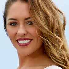 Vanessa Cavanaugh's Instagram, Twitter & Facebook