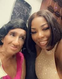 Antoinette Simms's Instagram, Twitter & Facebook