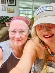 Tish Williams's Instagram, Twitter & Facebook