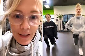 Jennie Garth Hits Gym for First Workout Since Being Sick