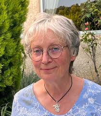 Märchenerzähler:in Schweiz: Märchen erzählen