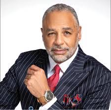 Robyn Branham's Instagram, Twitter & Facebook