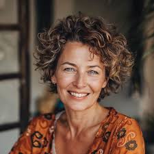 Betsy Carmichael (marelizcar)