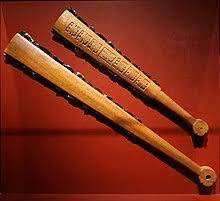 Macuahuitl - Wikipedia, la enciclopedia libre