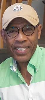 Bene jour dama and ak sama dôme guedj. Mouné ma Lou khorome ndokhe mi.  Maneko yallah. Mouné ma fou yallah dieundé khorome ci. Maneko sangoul rek.  Le gosse continue khamna Lou soukeur