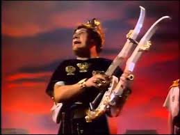 März 2004) in seiner rolle des kaiser nero im amerikanischen spielfilm. Nero Burns Rome And Sings Youtube