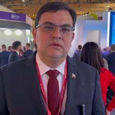 Viceministro venezolano denuncia en Rusia la "doble moral" de las sanciones  petroleras