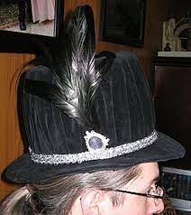 Elizabethan Tall Hat By Kat Tall Hat Hats Elizabethan