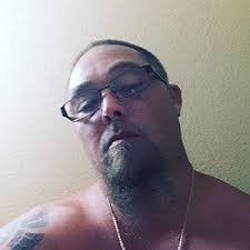 Dale Gill's Instagram, Twitter & Facebook