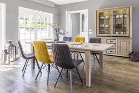 Chez h&h, nous avons conscience que vous avez besoin de pouvoir compter sur des meubles qui toutes la gamme de chaises de salle à manger que vous retrouverez dans notre catalogue en ligne vous permet d'imaginer un intérieur à votre image. Deco Tendances Pour La Salle A Manger Des Meubles Pour Bien Manger