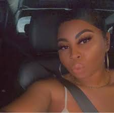 More beautiful pictures of Prom 25 from the Comb Twins Jessie & D'Lila.