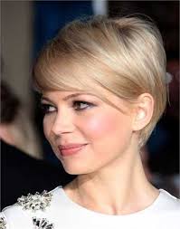 This look is perfect for summer. 150 Michelle Williams Hair Inspiration Ideas Michelle Williams Hair Michelle Williams Hair Inspiration