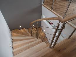 Bolzentreppe Kernesche Schreinerei Unterhuber Bolzentreppe Treppe Halbgewendelte Treppe