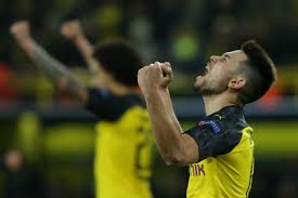 Raphaël adelino josé guerreiro comm (european portuguese: Bvb Buzz On Twitter Goooooooaaallllll Raphael Guerreiro Gives Borussia Dortmund The Lead Bvblazio