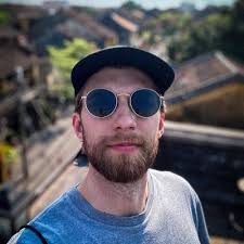 Laura Clyde (@ClydeLaura)