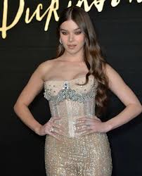 Most Beautiful Hollywood Actresses List 2019 Best Current Actresses Most Beautiful Hollywood Actress Hollywood Top Actress Hollywood Actresses Offer your female candidates and read about beautiful engagement rings with diamonds. beautiful hollywood actresses list 2019