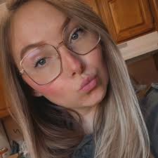 Who is looking for plants in Klamath Falls?