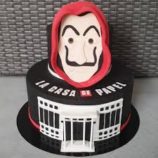 Wir geben kurse für motivtorten, fondantfiguren, tortenaufleger und zuckerblumen. La Casa De Papel Torte Als Riesen Fan Mimi S Backliebe Facebook