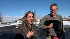 Mother of 8 breaks down crying when she sees her gift from Secret Santa