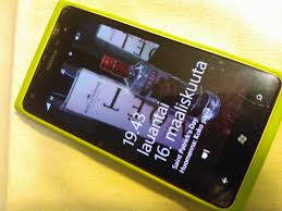 Nokia Lumia 900 - Vikipedi