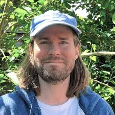 Benjamin Eckel's Instagram, Twitter & Facebook