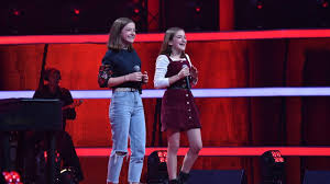 The voice kids comes to an end tonight (august 29, 2020) but there can be only one winner as kids across the country show off their talent. The Voice Kids Germany Two Young Girls Absolutely Crushed Radiohead S Creep Blind Audition