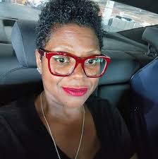 My condolences and love goes out to the family of Ms. Robin Bester God has  taken his angel home💕💕💕 To Momma Bester, Paula, Ryan, Mecia and her  grand blessing 💕💕💕 May God