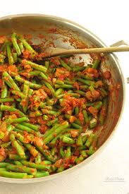 Green Beans In Tomato Sauce Recipe Green Beans Cooking Green Beans Green Bean Recipes