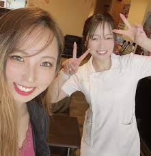 キャスト日記「系列のリラクゼーションのお店に行った時１枚ミキ姉様と写真撮ったよ新潟駅前ハピネス...」（20240519  11:56）かおリ(もえママ)-レトロ広場 わいわい-キャバキャバ