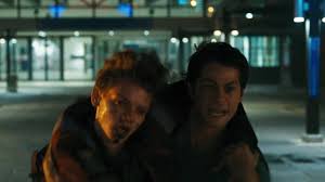 Watch trailers & learn more. Thomas Tries To Save Newt The Death Cure Youtube