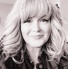 DeAnna,The Real Estate Lady