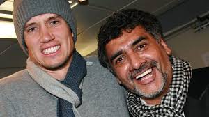 LIVE CAM: James Caan arm wrestles Vernon Kay