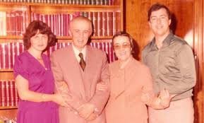 Image result for ngritet fotografite e enver hoxhes pas vdekjes