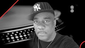 102.1 The R • Lawton, Oklahoma's Hit Music Station!