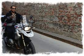 David Blaine Rocking The King Head Jacks And Jokers Tee In His Motorcycle Joker Motorcycle Blaine