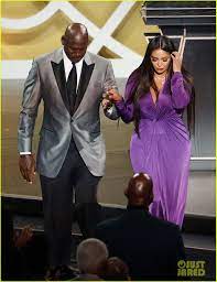 Maybe you would like to learn more about one of these? Vanessa Bryant Accepts Hall Of Fame Honor On Behalf Of Late Husband Kobe Bryant Photo 4556303 Kobe Bryant Michael Jordan Vanessa Bryant Pictures Just Jared