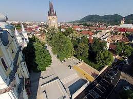 — municipiu, reședință de județ* și mare oraș* —. Reabilitare Cu MultÄ GrijÄ 9 OpÈiune PiaÈa CetÄÈii Baia Mare E Zeppelin Ro E Zeppelin Ro