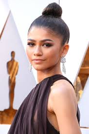 How i feel confident in my own skin. Zendaya And Drake Are Collaborating On A New Hbo Series Vogue Paris