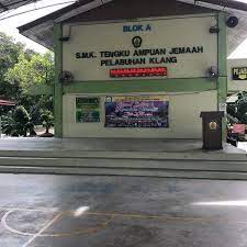 Sekolah berhampiran adalah smk dato hamzah, smk (p) raja zarina dan sk tengku bendahara azman (1) & (2). Smk Tengku Ampuan Jemaah 273 Visiteurs