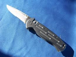 If you have any questions be sure to email me and i'd love to first off though i have 4 butler creek 25 rd magazines for trade bnib for ruger 1022. Discontinued Benchmade A F O Automatic Black Blade Combo Edge W Safety 9050sbk Made In The Usa