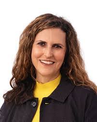 Patti James's Instagram, Twitter & Facebook