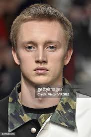 475 Hodges Capital Photos & High Res Pictures