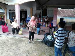 Ni pun sbb ada pic yg aku ambik masa hari keluarga di melaka baru2 ni, di everly beach resort. Hari Keluarga 2017 Amirfamilys