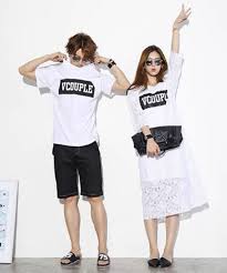Ada beberapa aplikasi desain baju online maupun offline di android yang mempermudah anda untuk mendesain baju kapan dan di mana saja. Trend Baju Couple Terbaru Yang Bisa Buat Kalian Makin Terlihat Serasi Blog Unik